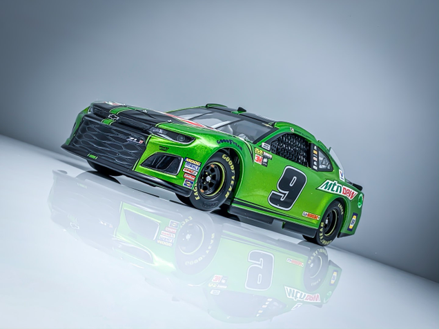 Illustration for article titled Chase Elliott`s 2018 Camaro